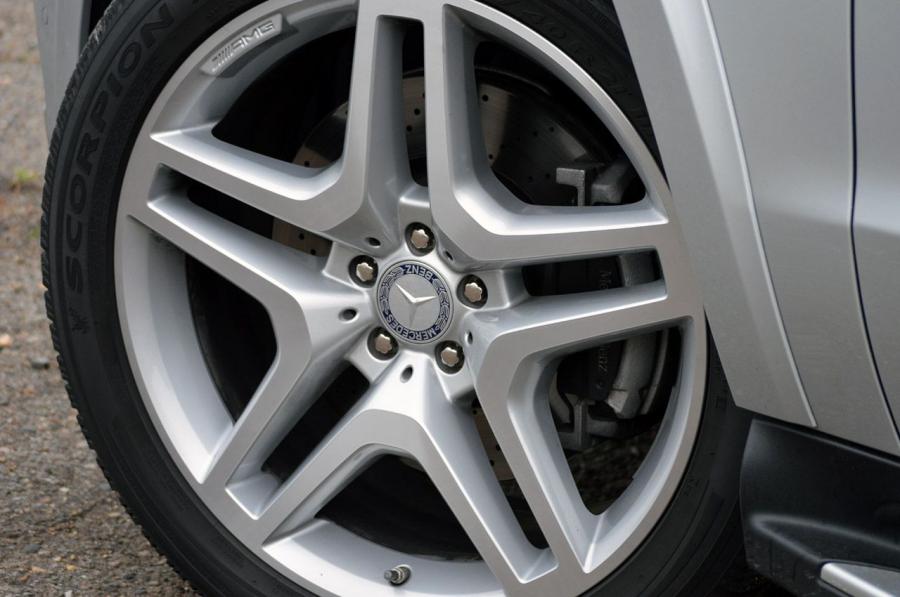  Mercedes-Benz GL550 2013 года  (фото 44 из 47)